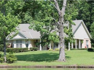 1490 Possum Trot Rd, Deatsville, AL 36022