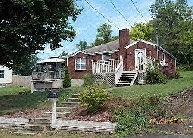 4 Bliss St photo 1