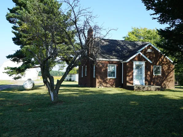 5435 Edwards Rd, Harbor Beach, MI 48441