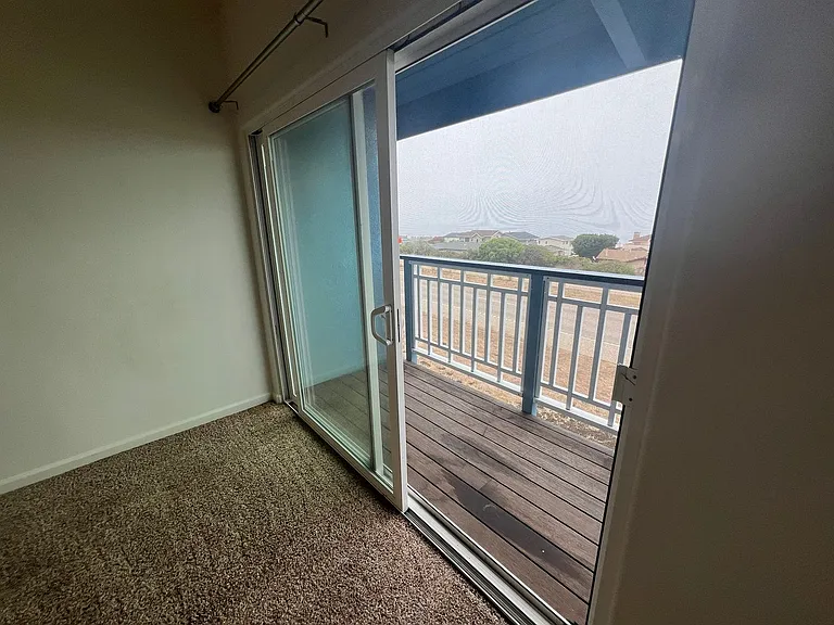 3302 Ocean Blvd — Photo 6