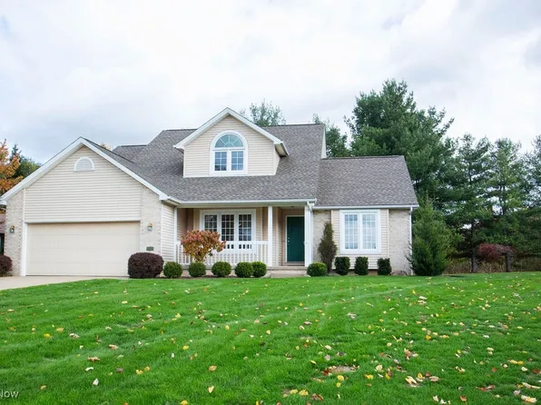 7729 Amberwood Trl, Youngstown, OH 44512