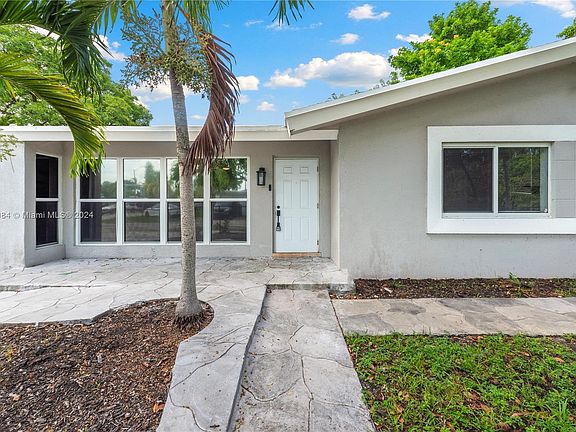 5th image of 1400 NW 9th Ave