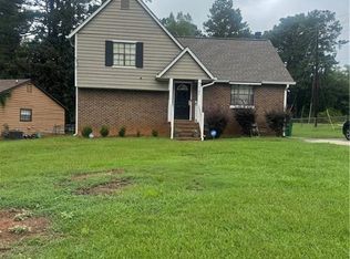 9386 Wood Knoll Ln, Jonesboro, GA 30238