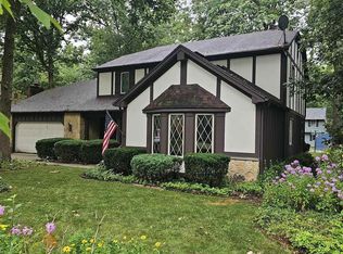 5221 Willowwood Ct, Fort Wayne, IN