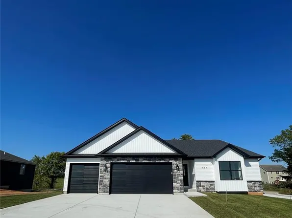 833 Barclay Dr, Farmington, MO 63640