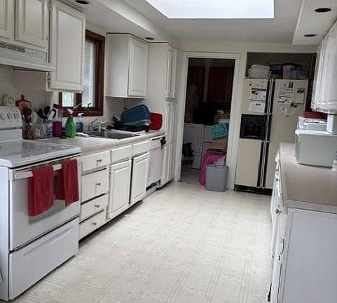 4th image of 5 Selvia Court