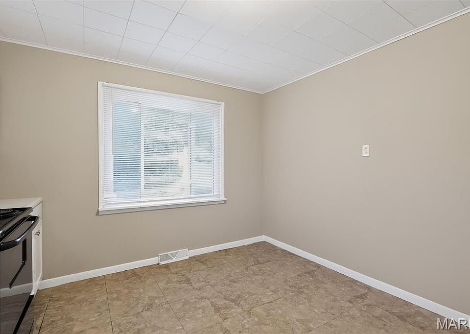 1st image of 729 Dammert Ave