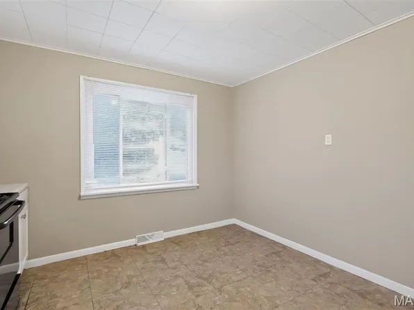 729 Dammert Ave, Saint Louis, MO 63125