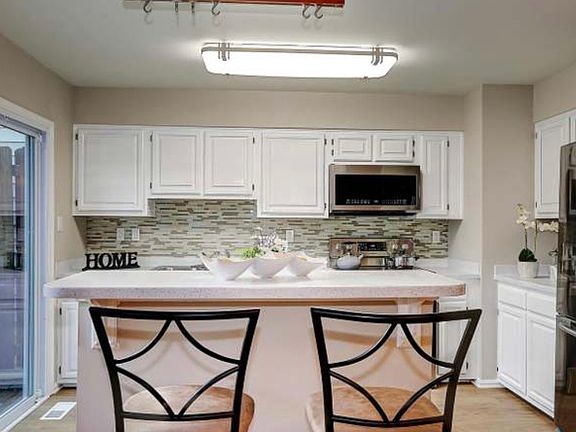 4th image of 2731 Sweet Clover Ct