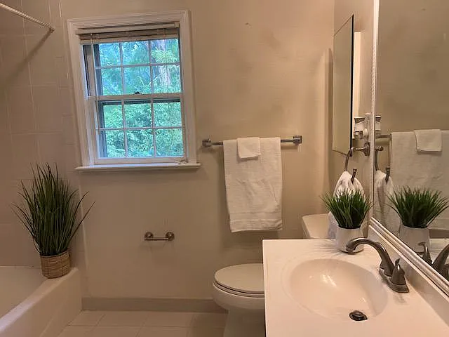 14 Maryland Ave — Photo 11