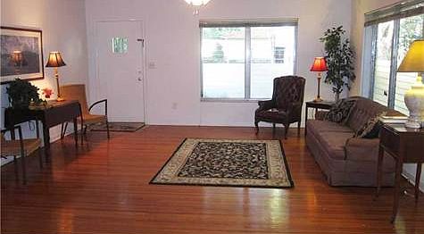3rd image of 704 Camilo Ave