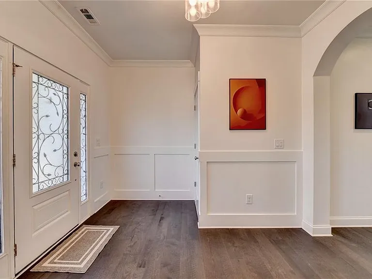 45 Sudderth St — Photo 3