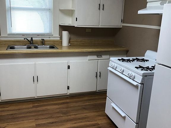 3rd image of 150 Barrilleaux St