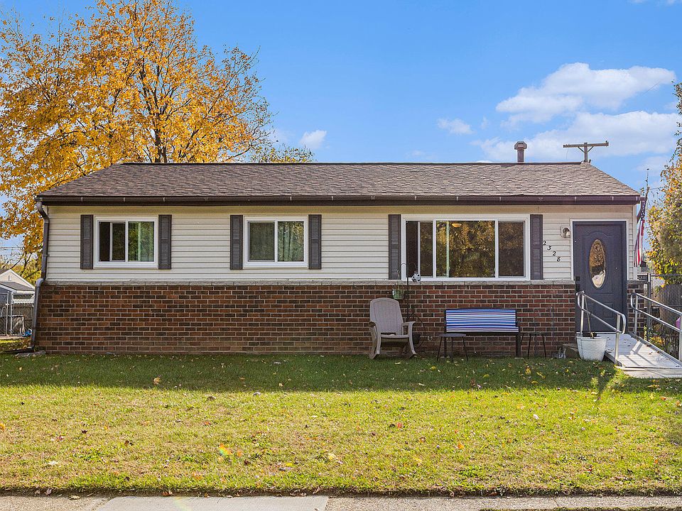 1st image of 2328 Brooktree Ct