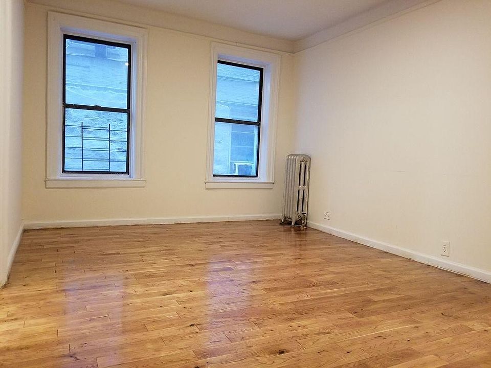 2nd image of 675 E 233rd St APT 7C
