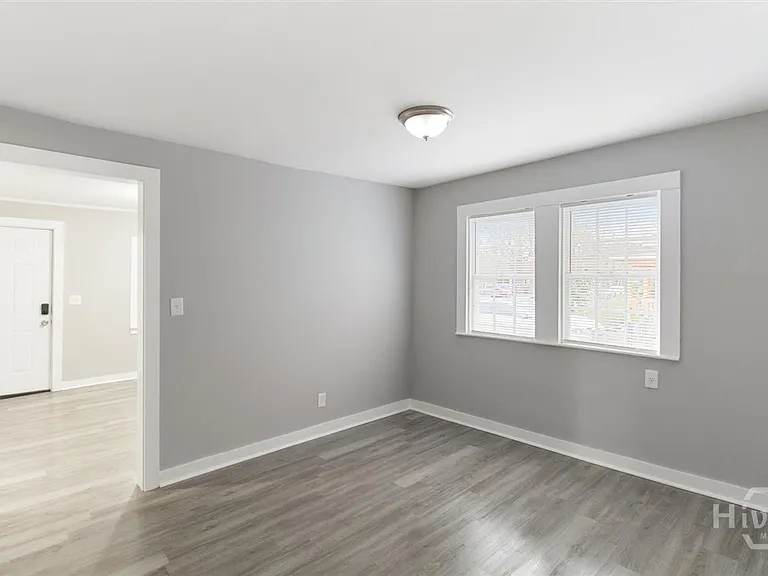 1224 E Bolton St — Photo 5