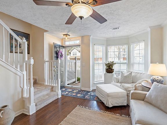 4th image of 119 Stanton Hall Ln