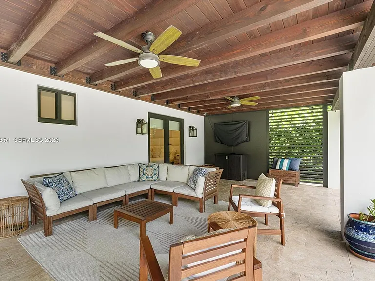 1348 SW 15th St — Photo 30