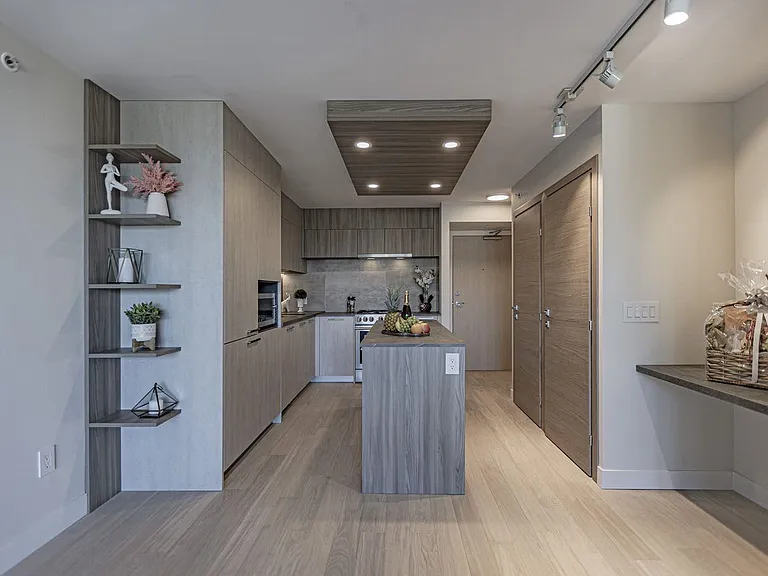 683 W Victoria Park #407 — Photo 4