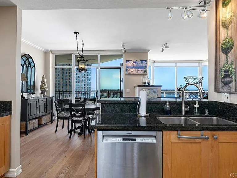 700 W Harbor Dr W #1703 — Photo 14