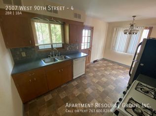2107 90th St W APT 4, Minneapolis, MN 55431
