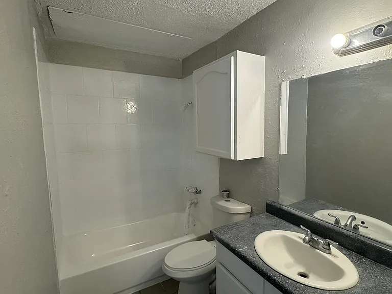3209 Norwalk Ave #204 — Photo 8