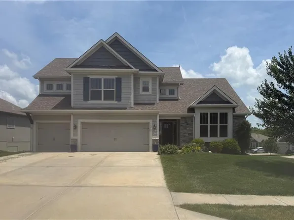10523 N Randolph Ave, Kansas City, MO 64157