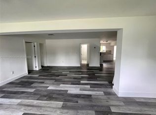 260 NW 179th Ter, Miami Gardens, FL 33169