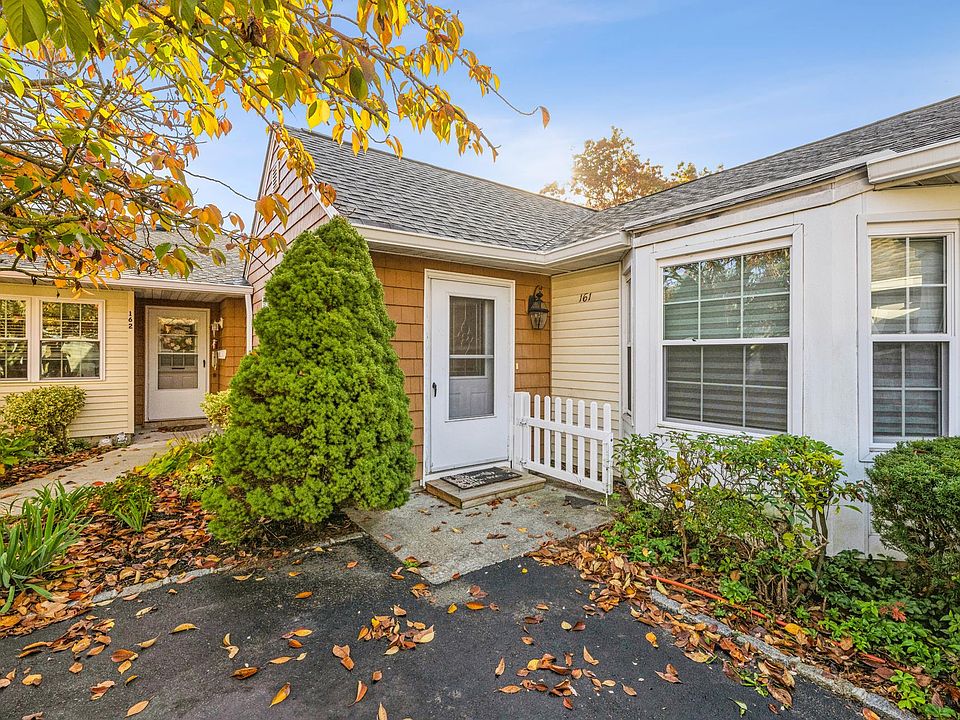 1st image of 161 Revere Dr #161
