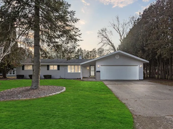 416 Monroe St, Oconto, WI 54153