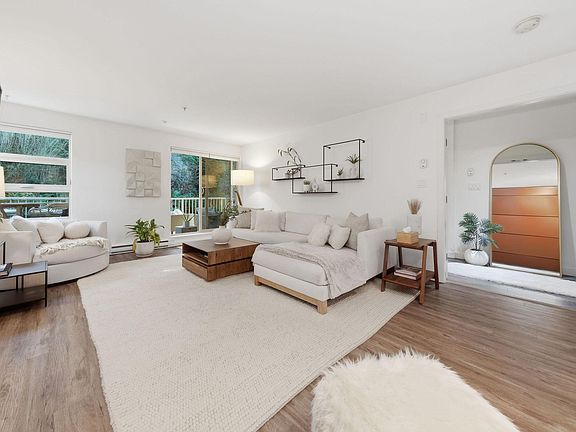 4th image of 2832 Capilano Rd #105