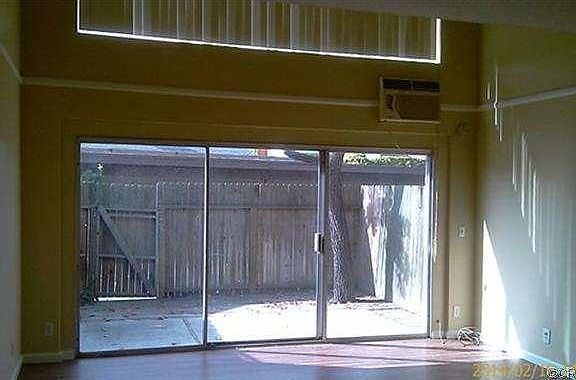 5th image of 3050 S Bristol St #20
