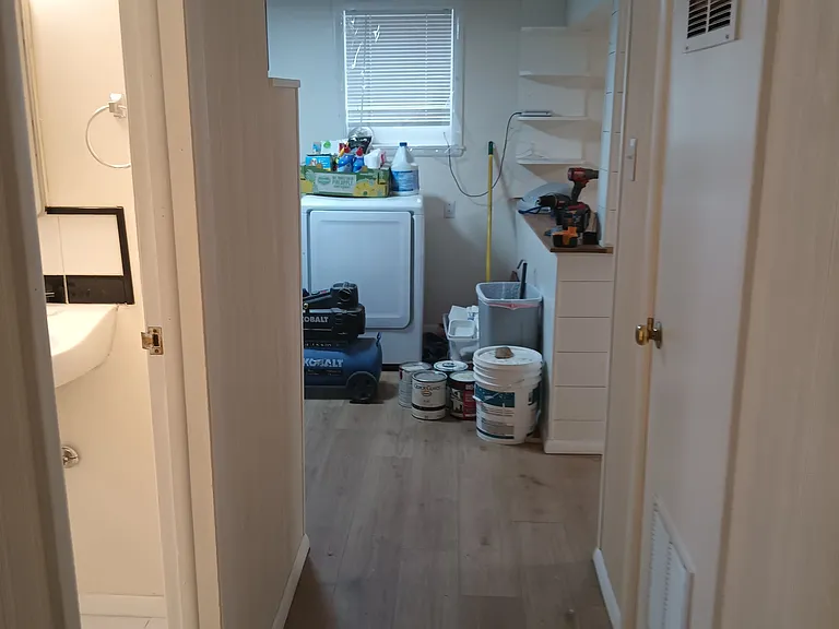 719 N Walnut St — Photo 9