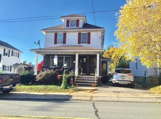 304 Grassy Island Ave, Jessup, PA 18434