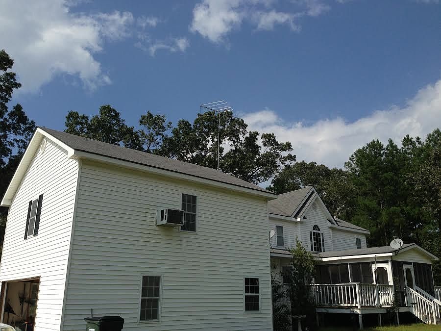 2nd image of 218 Yarbrough Ln