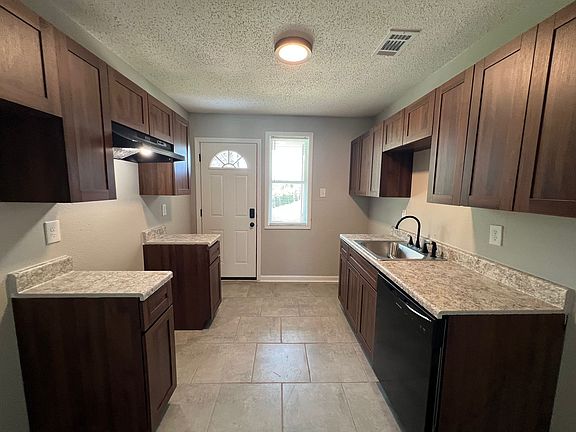 5th image of 3041 Waynoka Ave