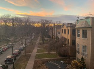 1011 Hull Ter APT 1-2, Evanston, IL 60202