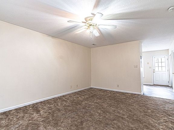 3rd image of 512 Patriot Park Ct Unit C