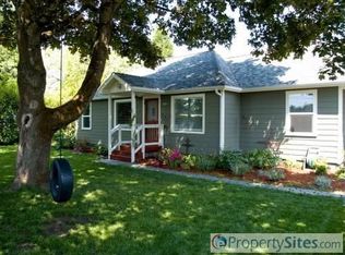 1108 Fairview Dr, Springfield, OR 97477