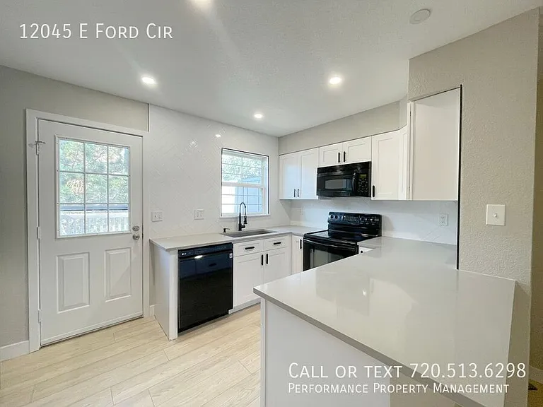 12045 E Ford Cir — Photo 8