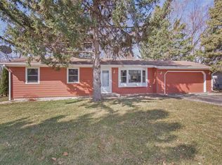 1226 N Page St, Stoughton, WI 53589