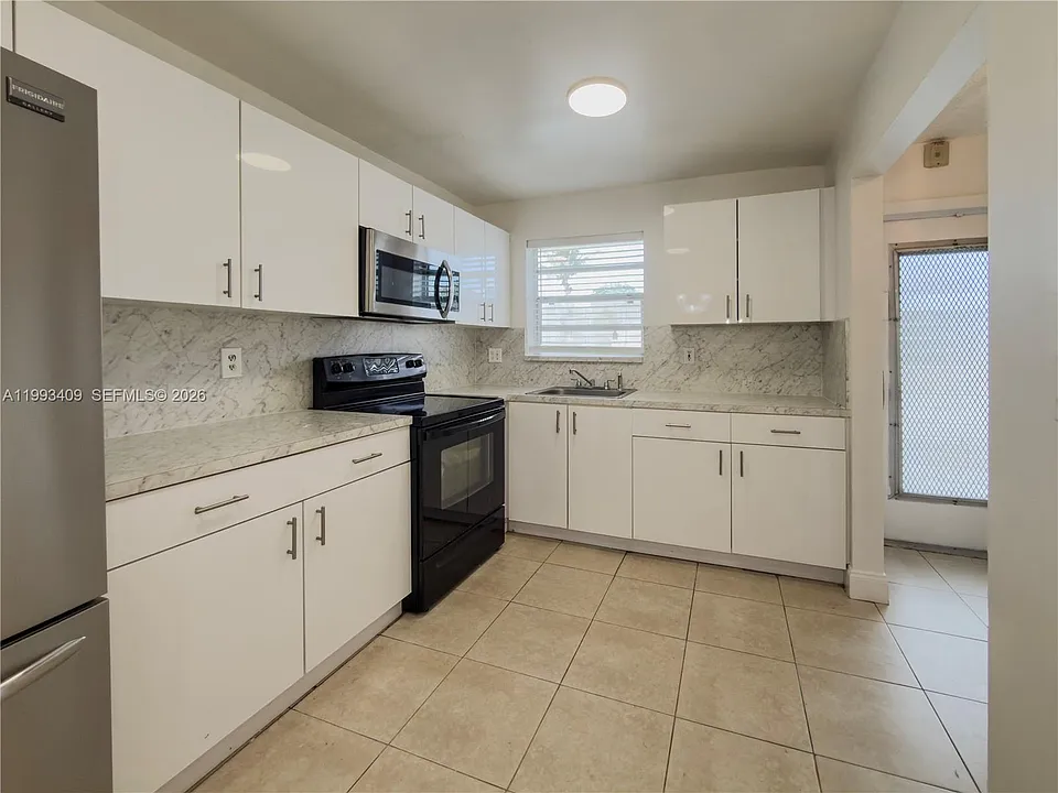 609 S State Road 7 #1C