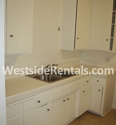 3rd image of 820 Idaho Ave APT 3