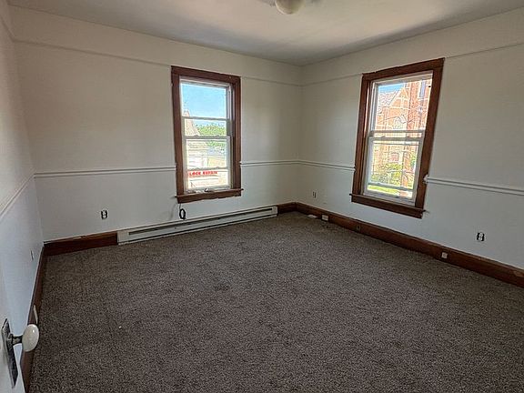 5th image of 118-120 S Courtland St #202