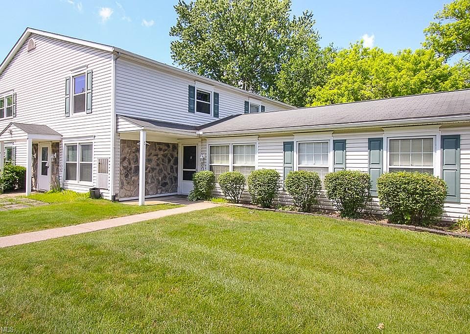 1st image of 611 Canterbury Ln #12