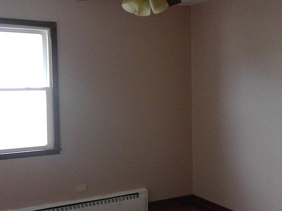 3rd image of 14713 S Harrison Ave