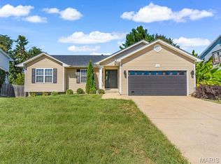 145 Pine Hollow Ln, Collinsville, IL 62234