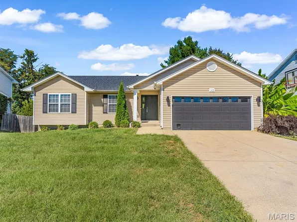 145 Pine Hollow Ln, Collinsville, IL 62234