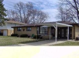 558 Country Ln, Beecher, IL 60401