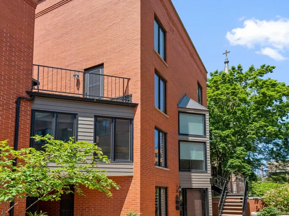 1626 N Saint Michaels Ct, Chicago, IL 60614